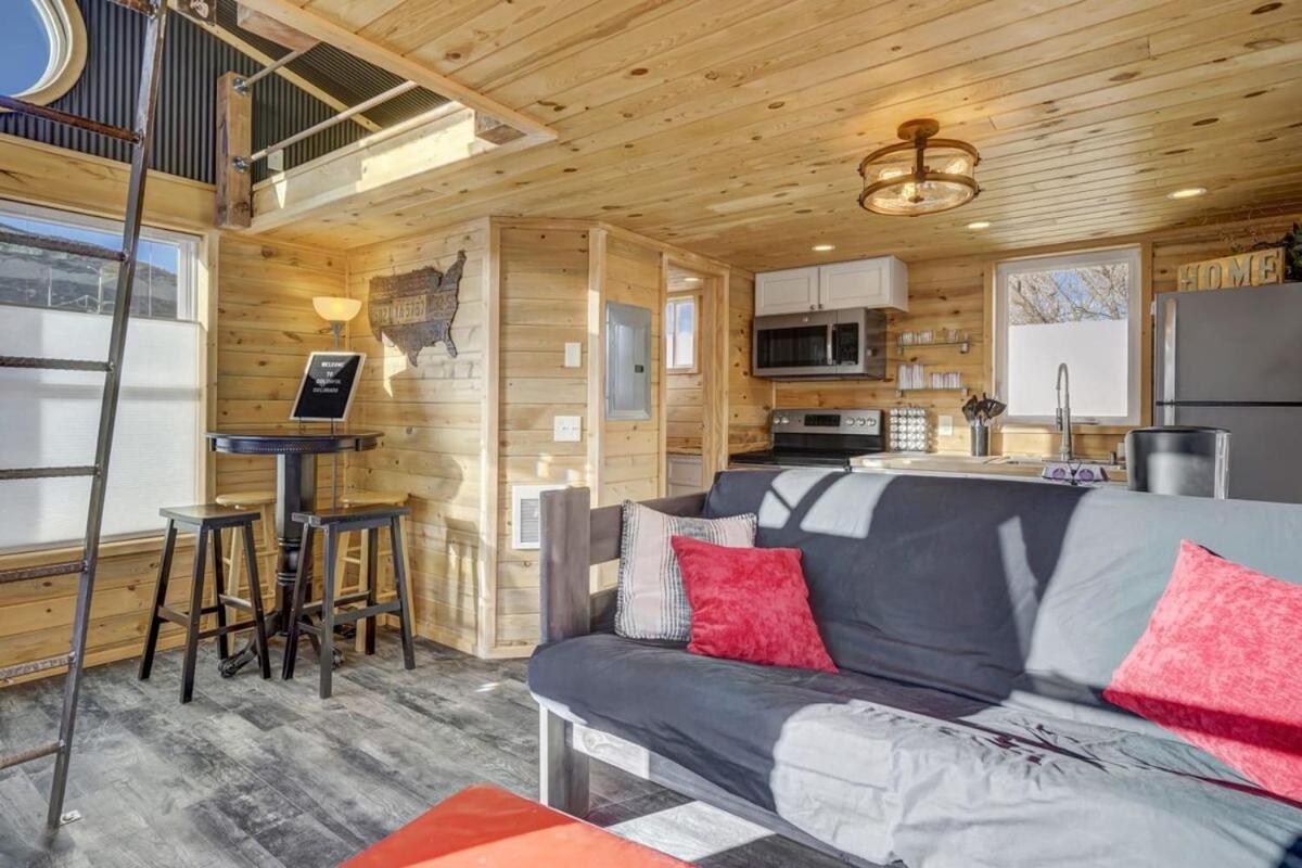 Red Rock Treehouse Unique In Old Colorado City 科罗拉多斯普林斯 外观 照片